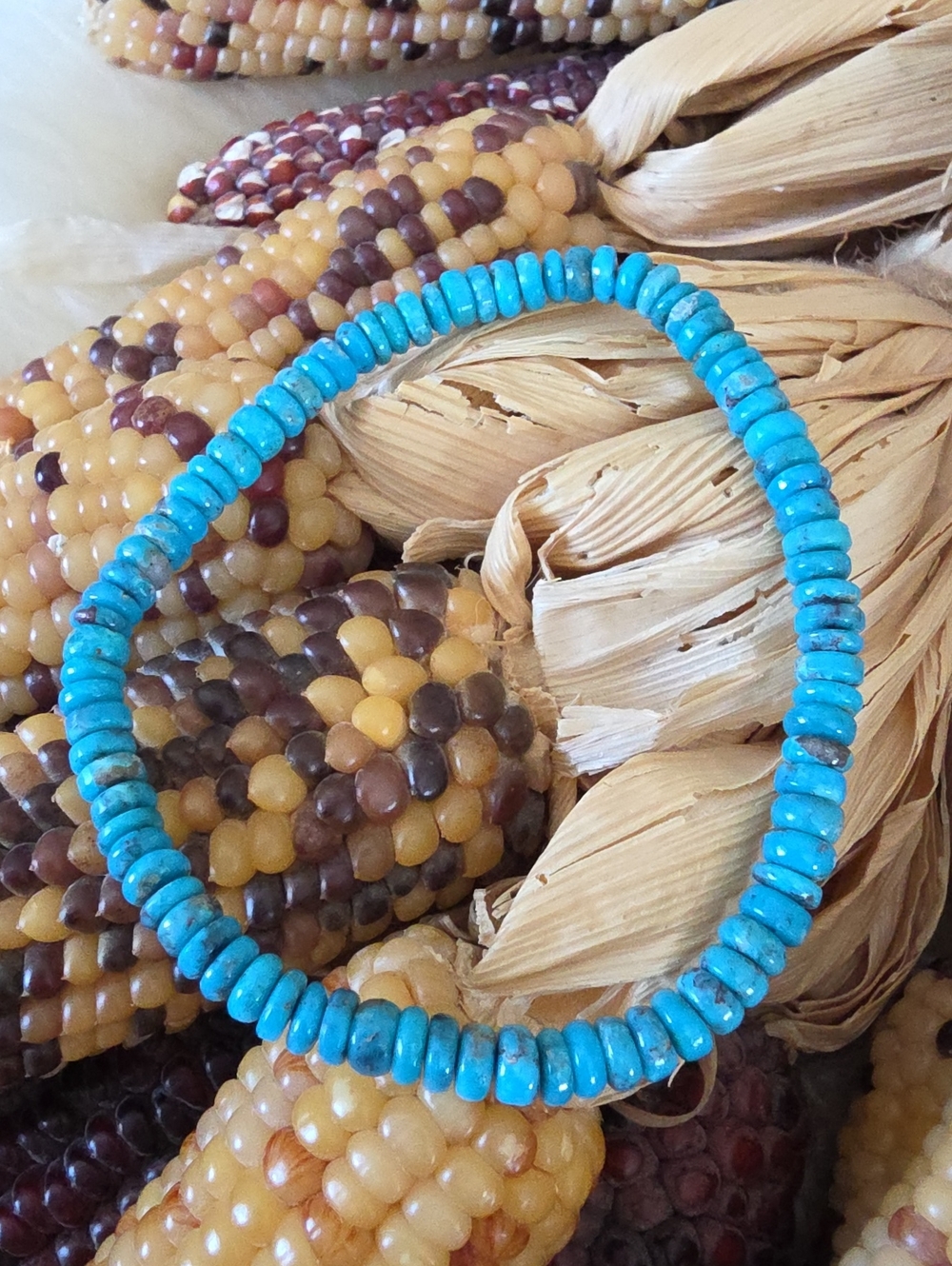 NWOT Native American Navajo Dark Blue Turquoise Flat Bead Stretch Bracelet 💙🎁